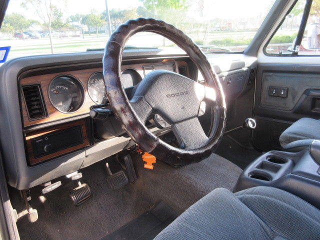 1993 Dodge Ram 3500 LE - photo 9