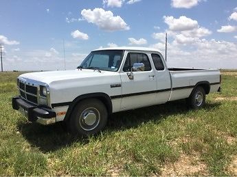 1993 Dodge Diesel, very clean, 152,000 hwy miles, nearly new Yokohama tires. 1993 Dodge Ram 2500