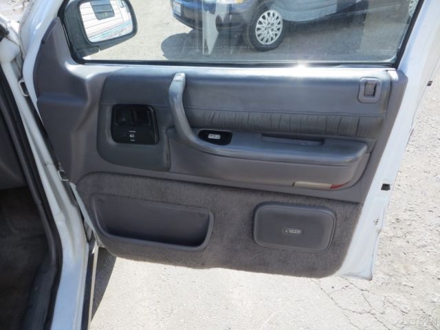 1993 Dodge Grand Caravan LE - photo 12