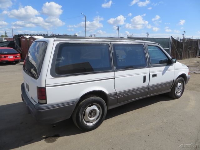 1993 Dodge Grand Caravan LE - photo 5