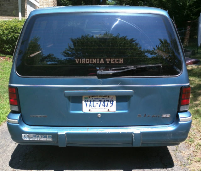 1993 Dodge Grand Caravan - photo 2