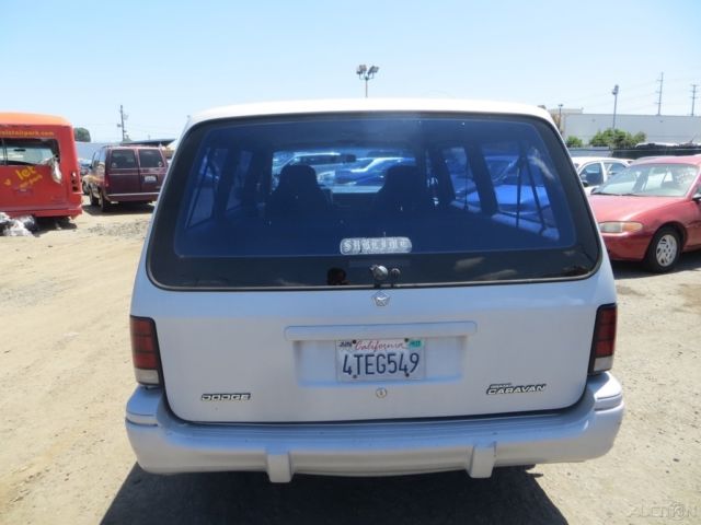 1993 Dodge Grand Caravan - photo 2