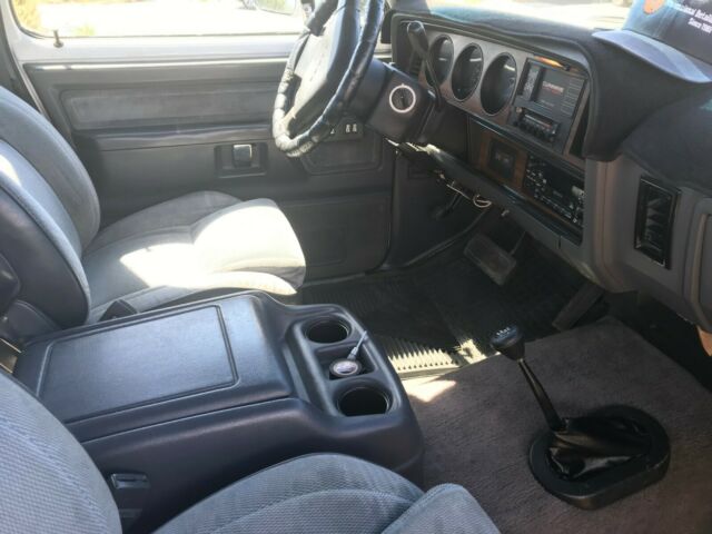 1993 Dodge Ram 2500 - photo 3