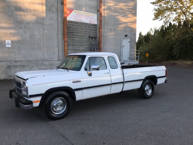 1993 Dodge Ram 2500 Extended cab 12 Valve 5.9 cummins Diesel - photo 2