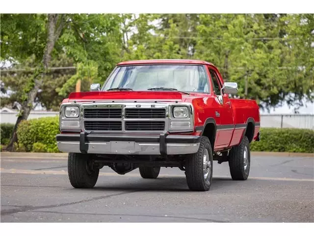 1993 Dodge Power Ram W250 Super LE Reg Cab 4x4 Diesel Only 61k Orig Miles!! 1993 Dodge Power Ram W250 & D250 Super LE 4x4 Diesel Auto Only 61k Orig Miles!!