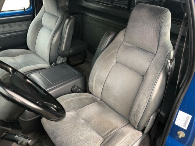 1993 Dodge Ram 2500 LE - photo 10
