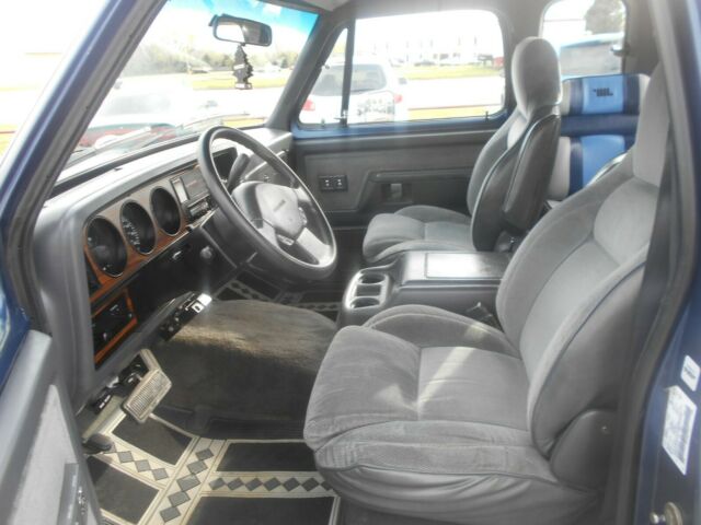 1993 Dodge Ram 2500 LE - photo 7