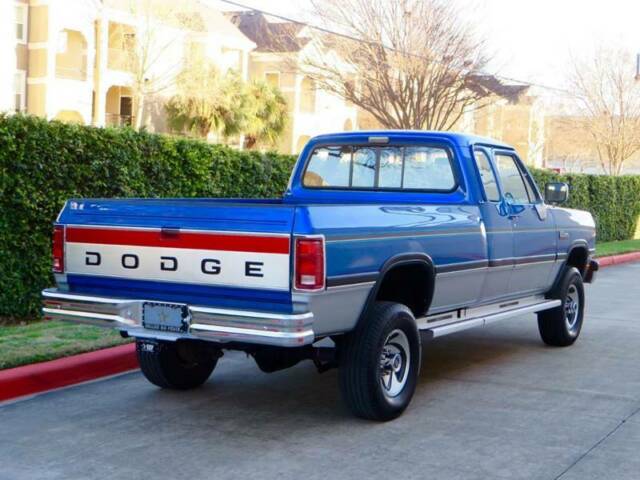 1993 Dodge Ram 2500 LE 2dr 4WD Extended Cab LB - photo 10