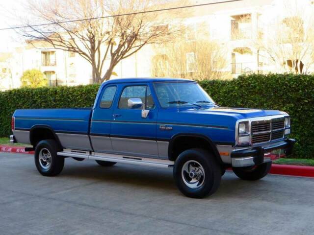 1993 Dodge Ram 2500 LE 2dr 4WD Extended Cab LB - photo 7
