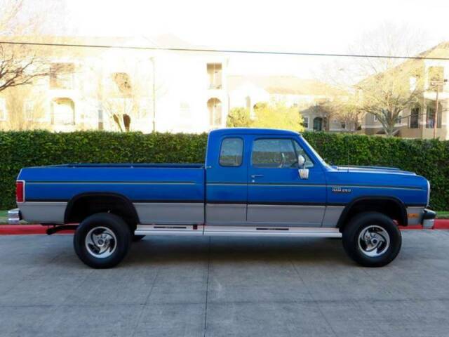 1993 Dodge Ram 2500 LE 2dr 4WD Extended Cab LB - photo 8