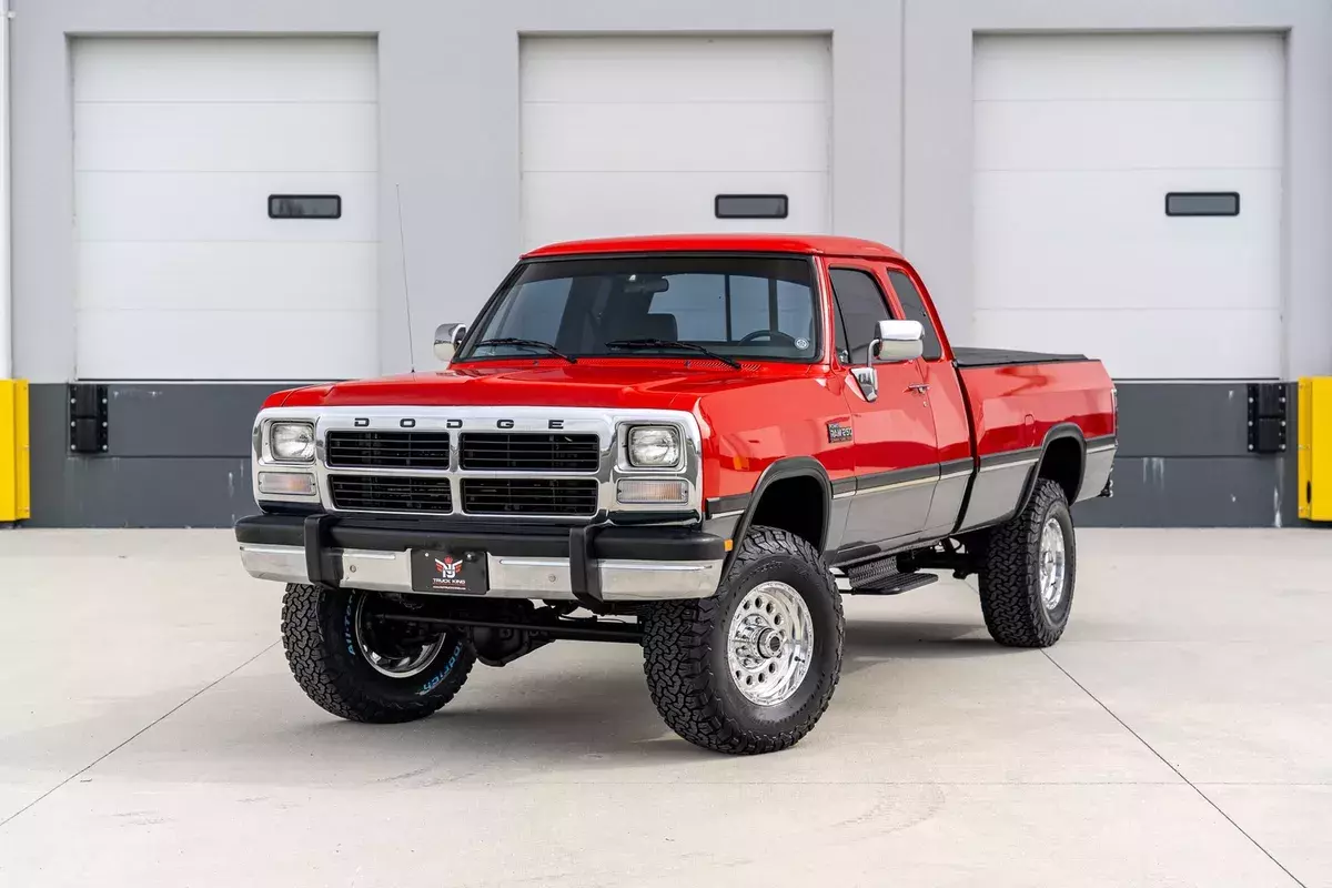 1993 DODGE RAM 250 LE 4X4 EXTENDED CAB 5.9L CUMMINS DIESEL 110K MILES LIFTED WOW 1993 Dodge D250 & W250 Club Cab 149" WB 4WD