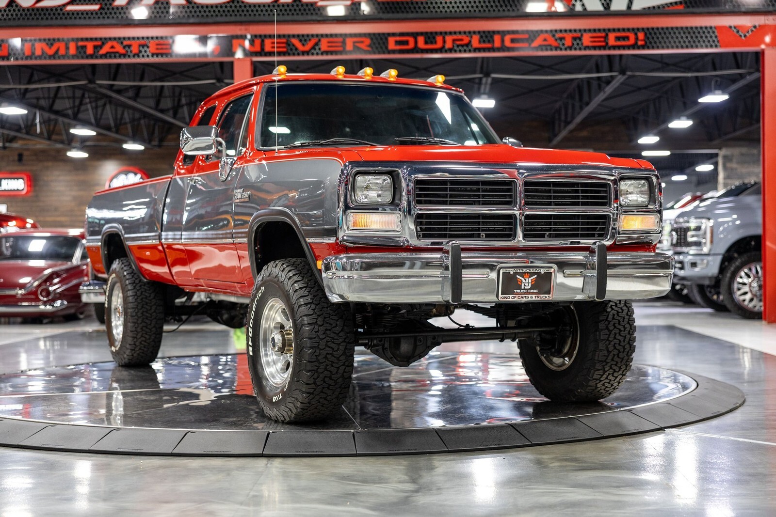 1993 Dodge D250 & W250 Club Cab 149" WB 4WD - photo 2