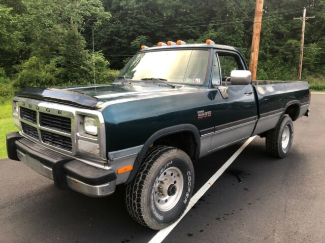 1993 DODGE RAM 250 LE 4X4 FIRST GEN CUMMINS TURBO DIESEL WITH 75K ORIGINAL MILES 1993 Dodge Ram 2500 LE