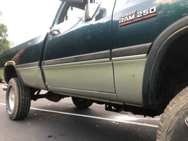 1993 Dodge Ram 2500 LE - photo 11