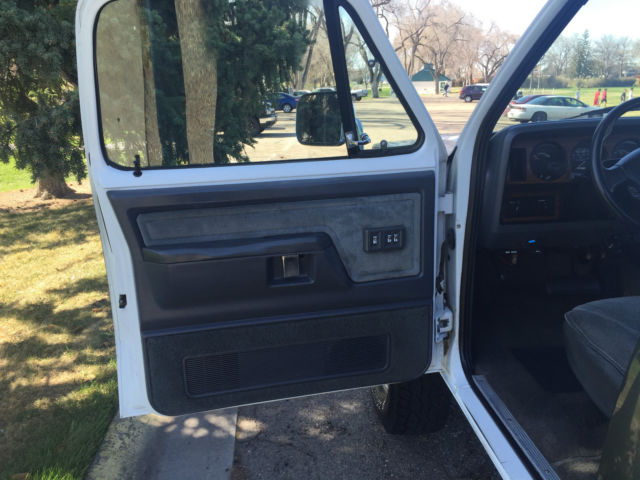 1993 Dodge Ram 2500 LE - photo 12