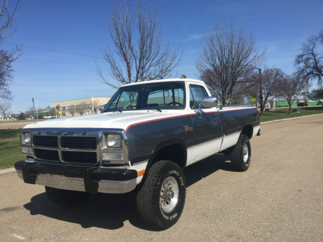 1993 Dodge Ram 2500 LE - photo 2