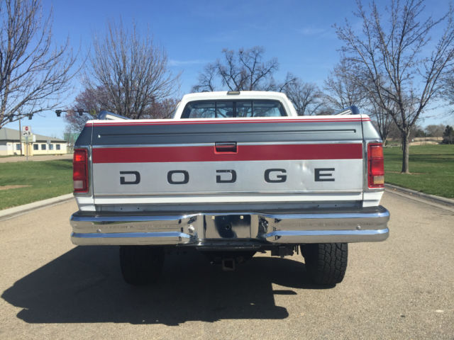 1993 Dodge Ram 2500 LE - photo 8