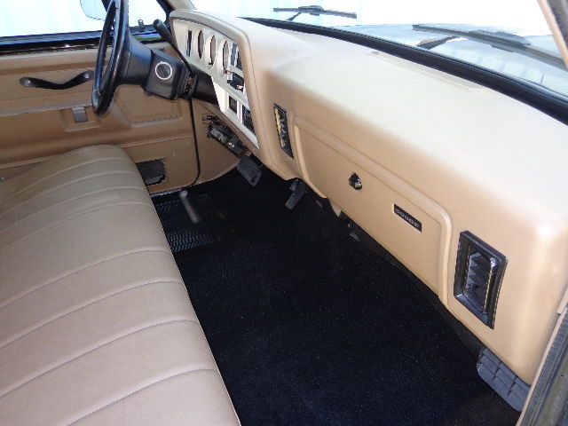 1993 Dodge Ram 2500 - photo 13