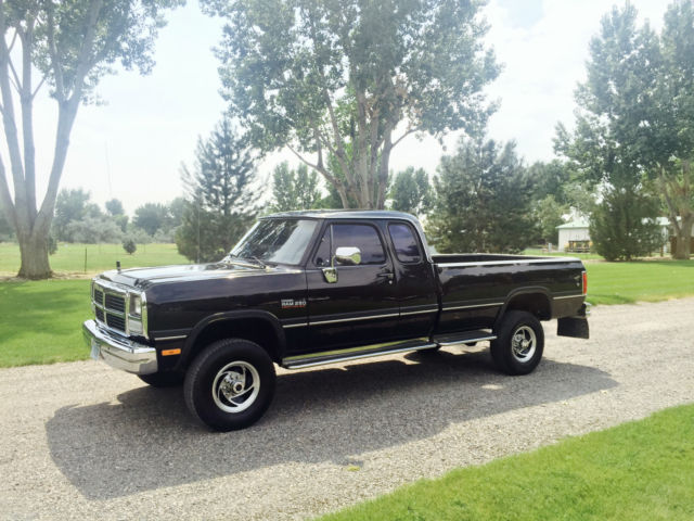 1993 DODGE RAM 2500 EXTENDED CAB LONG BOX LE CUMMINS LOW MILES 1 OWNER 1993 Dodge Ram 2500 LE