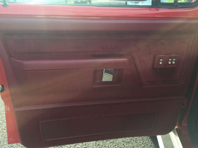 1993 Dodge Ram 2500 - photo 12
