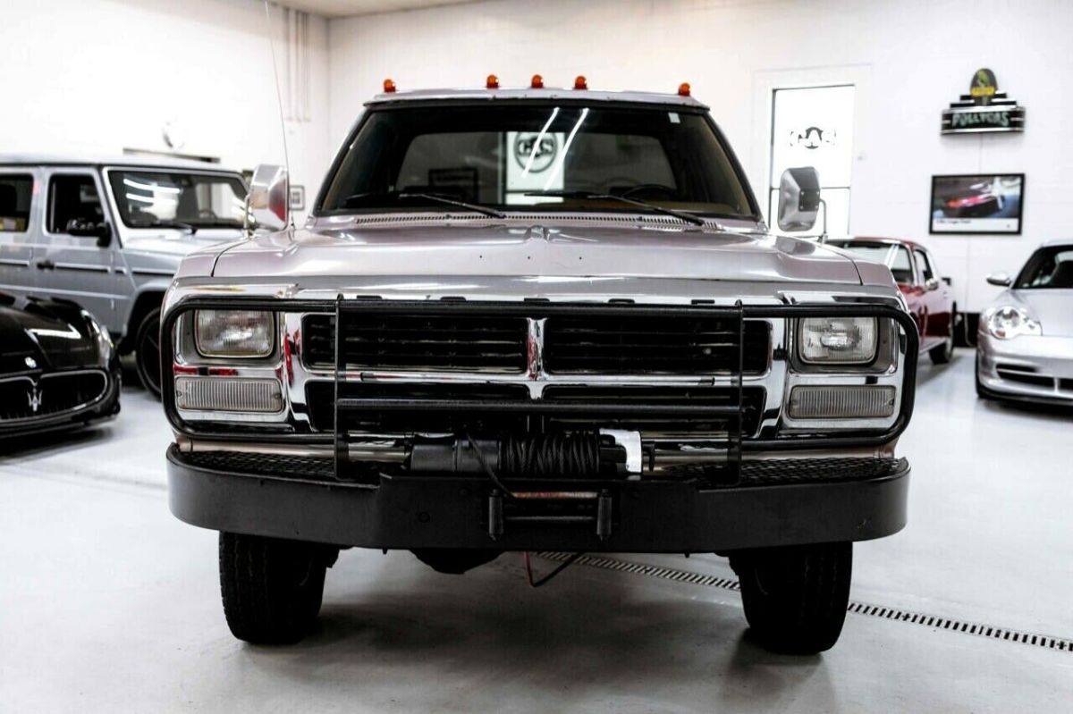 1993 Dodge Other Pickups Reg. Cab FlatBed 4WD - photo 2