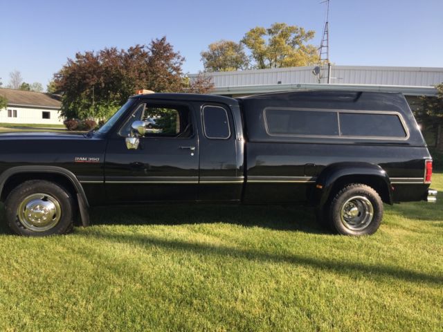 1993 Dodge Other Pickups 1993 Dodge Ram 350 Super LE Dually Club Cab - photo 2
