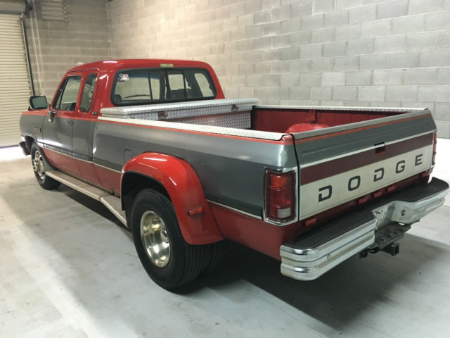 1993 Dodge Ram 3500 - photo 9