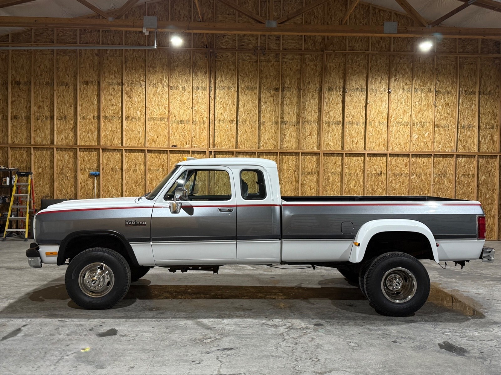 1993 Dodge Ram 3500 - photo 3