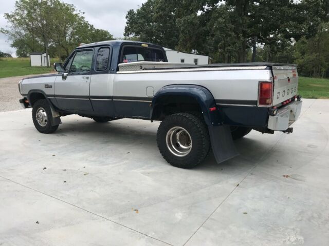 1993 Dodge Ram 3500 - photo 3