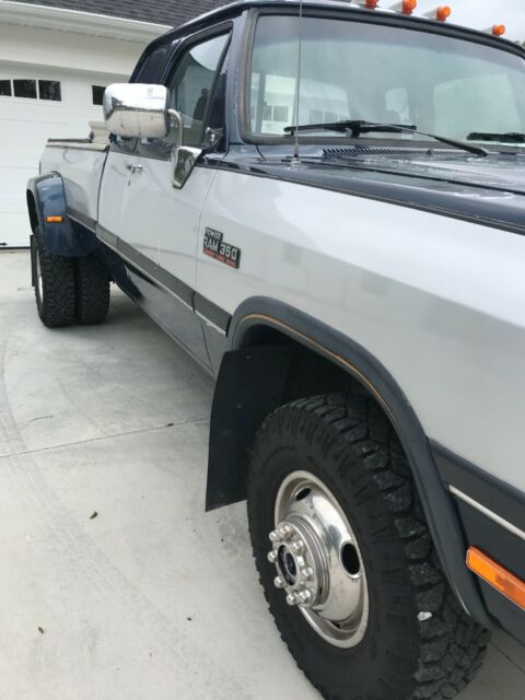 1993 Dodge Ram 3500 - photo 7