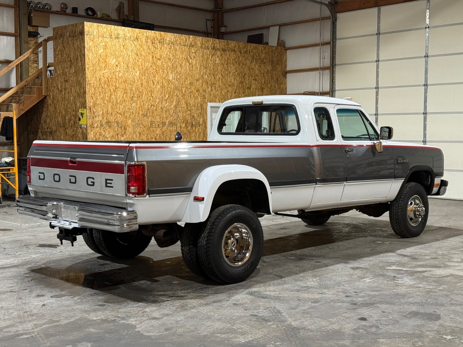 1993 Dodge Ram 3500 - photo 6