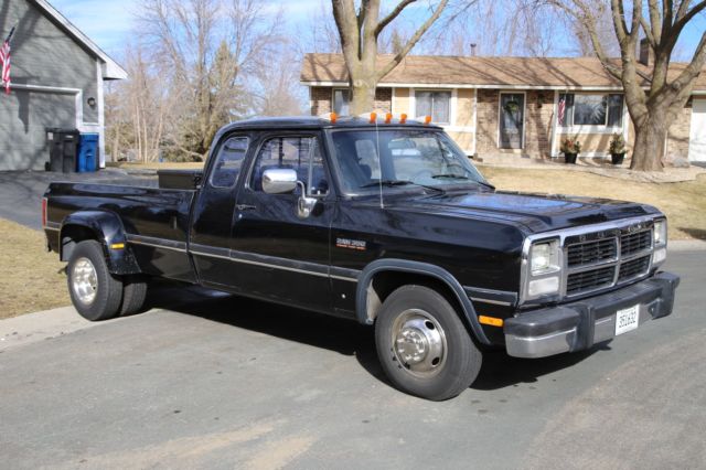 1993 Dodge Ram 3500 extended cab Cummins diesel 1993 Dodge Ram 3500 LE
