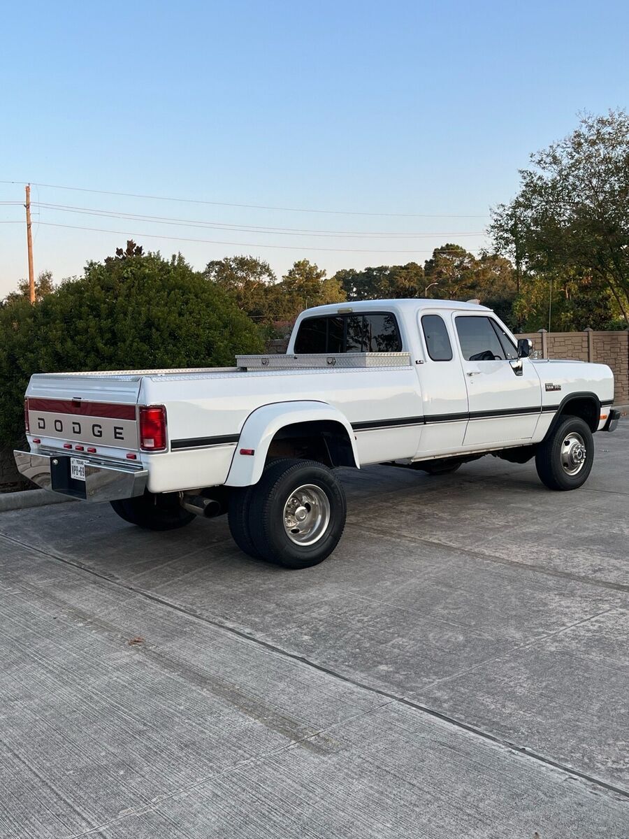 1993 Dodge Ram 3500 W350 4x4 12 Valve Cummins 5.9L Turbo Diesel - photo 9