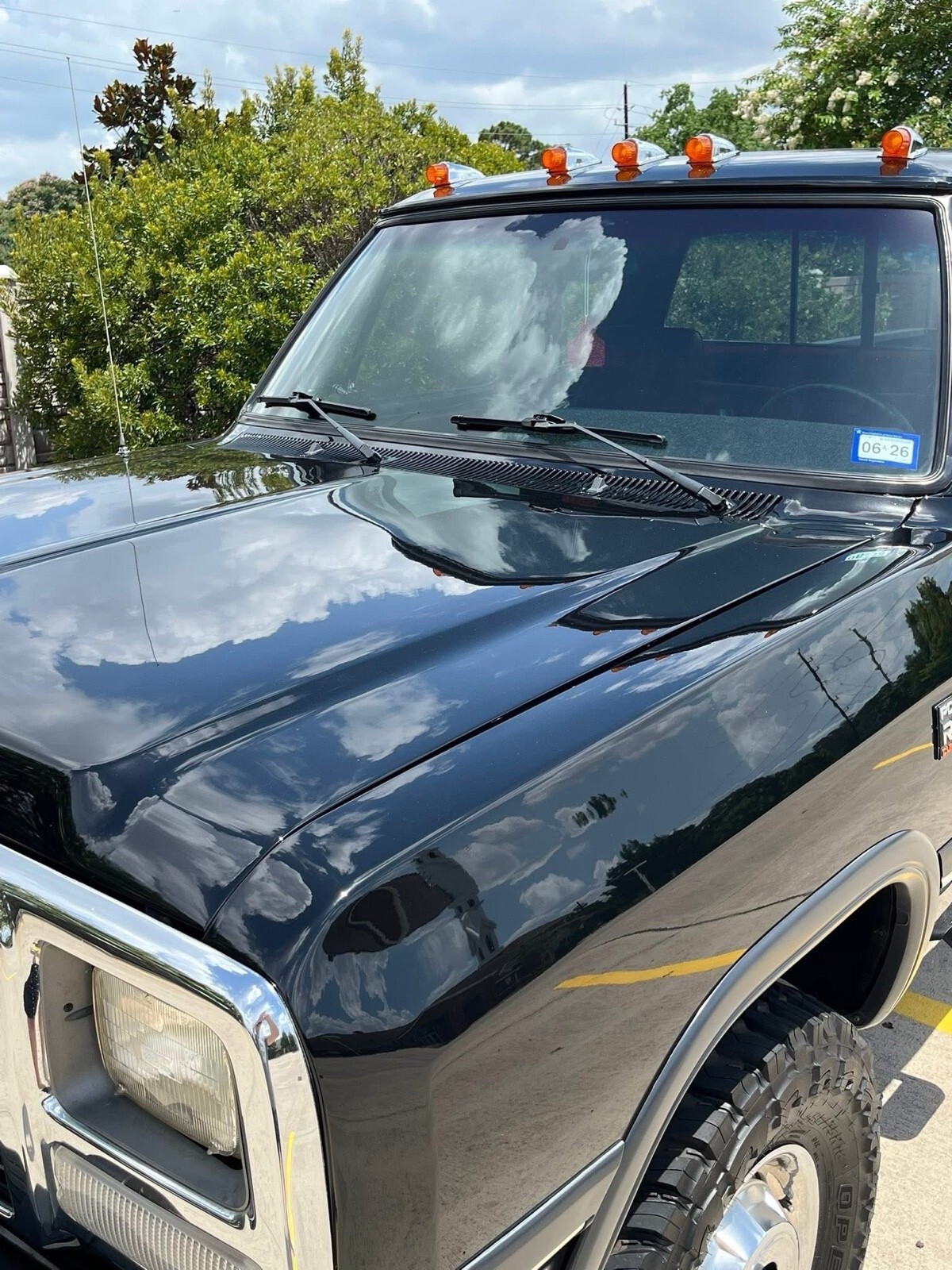 1993 Dodge Ram W250 Club Cab LE 4x4 - photo 7