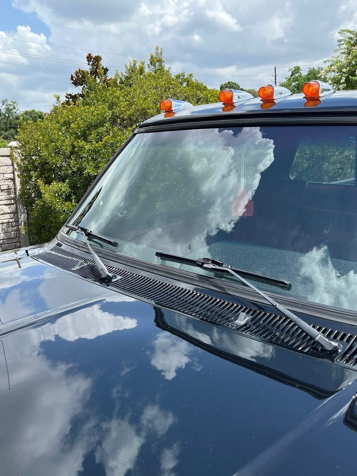 1993 Dodge Ram W250 Club Cab LE 4x4 - photo 8