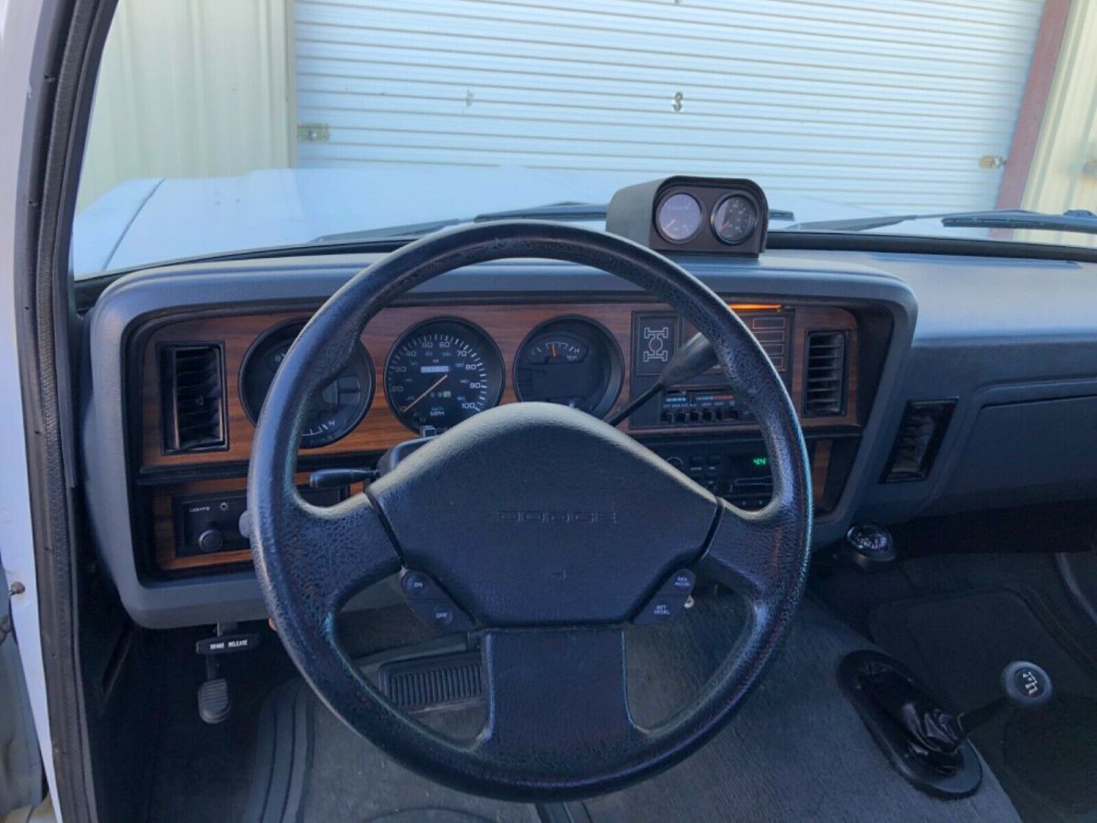 1993 Dodge Ram 3500 LE - photo 11