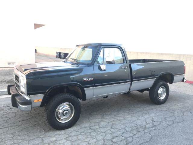 1993 Dodge Ram 2500 LE - photo 2