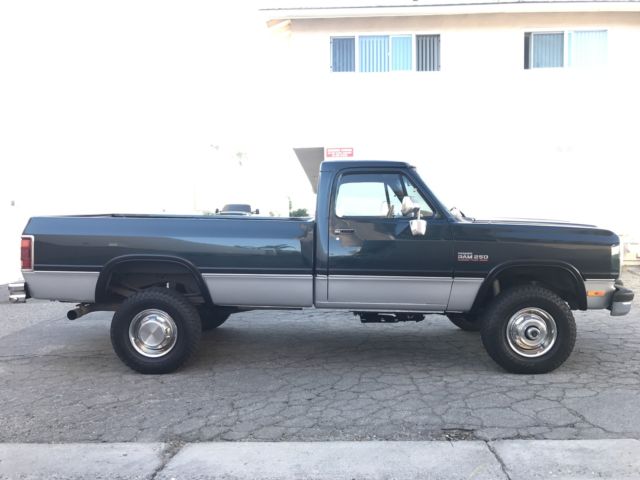 1993 Dodge Ram 2500 LE - photo 4