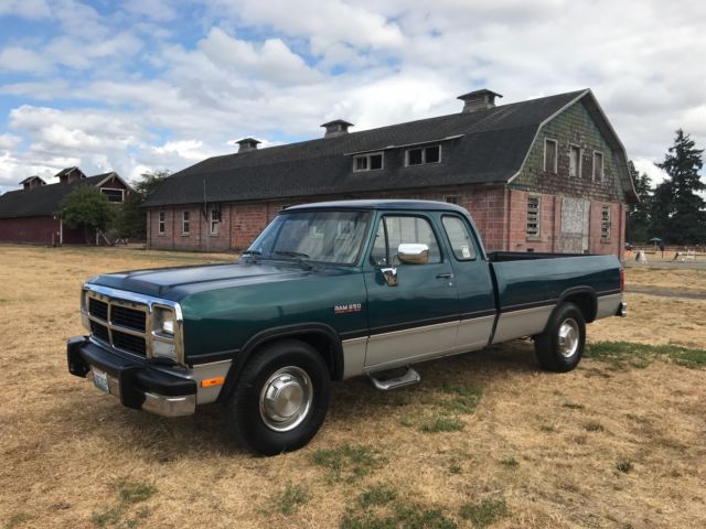 1993 Dodge Ram 2500 LE - photo 2