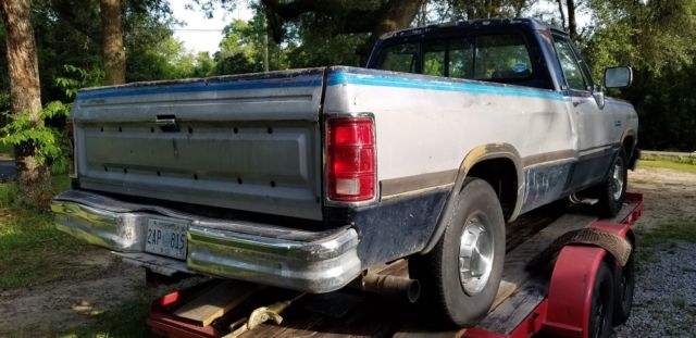 1993 Dodge Ram 2500 LE - photo 2