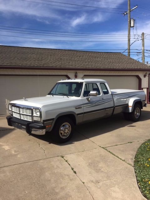 1993 Dodge Ram 3500 Custom LE