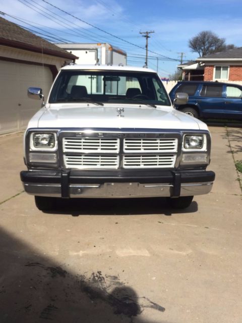 1993 Dodge Ram 3500 Custom LE - photo 5