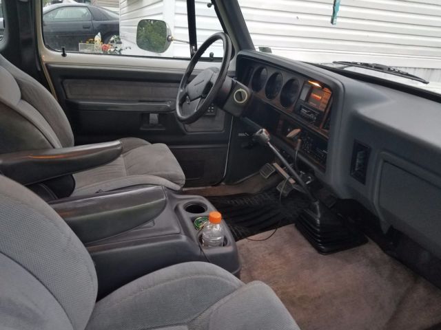 1993 Dodge Ram 3500 - photo 11