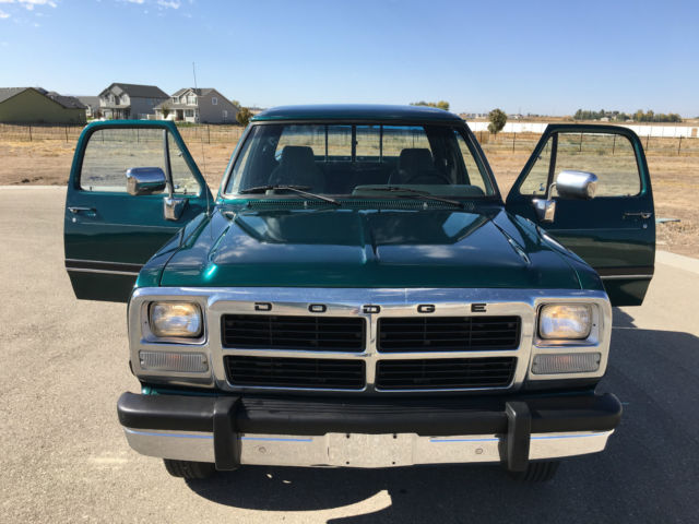1993 Dodge Ram 2500 - photo 10