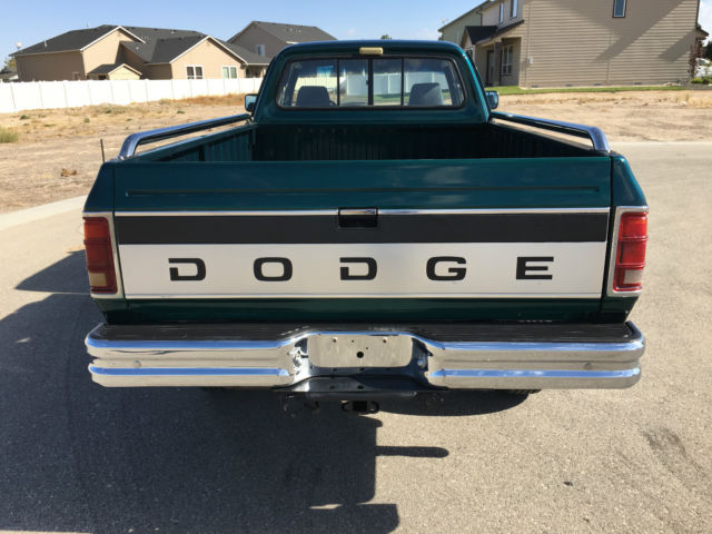 1993 Dodge Ram 2500 - photo 9