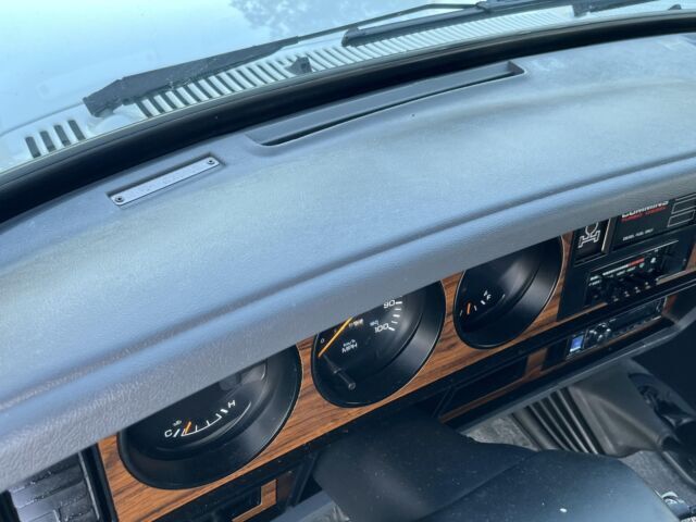 1993 Dodge D250 & W250 LE 2500 5-SPEED 5.9L 12-VALVE DIESEL - photo 10