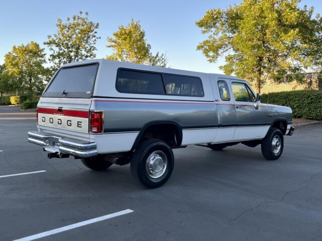 1993 Dodge D250 & W250 LE 2500 5-SPEED 5.9L 12-VALVE DIESEL - photo 4