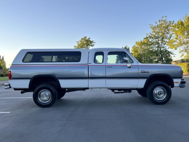 1993 Dodge D250 & W250 LE 2500 5-SPEED 5.9L 12-VALVE DIESEL - photo 5