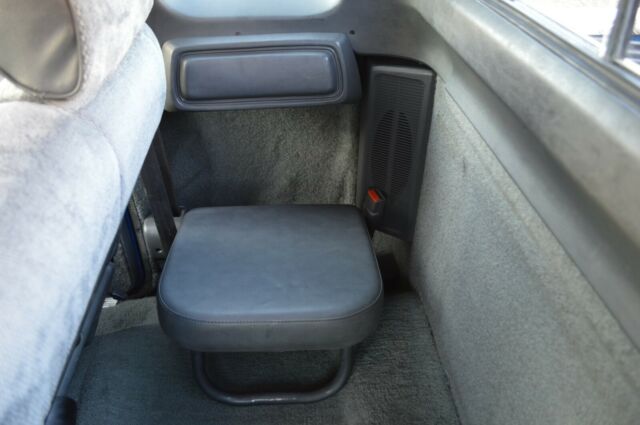 1993 Dodge Ram 2500 ~ 4X4 ~ FIRST GEN ~ 12 VALVE ~ 5-SPEED - photo 11