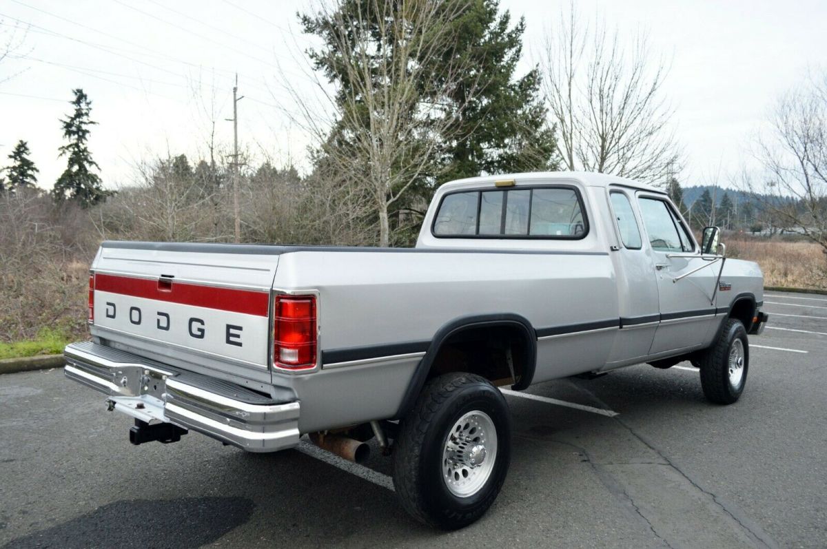 1993 Dodge Ram 2500 ~ 4X4 ~ FIRST GEN ~ 12 VALVE ~ - photo 11